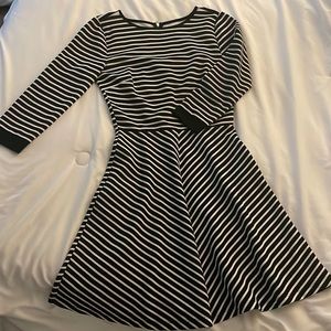 3/4 Sleeve Black and White striped dress - Size S